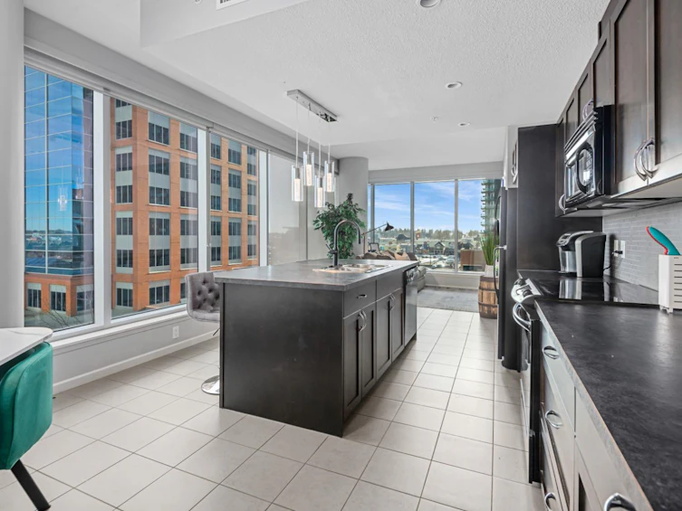 407-211 13 Avenue SE, Calgary, AB, T2G 1E1 - 3