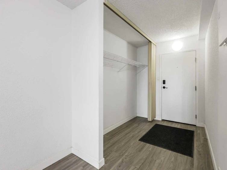 1007-221 6 Avenue SE, Calgary, AB, T2G 4Z9 - 4