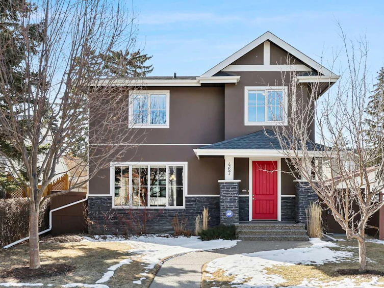 467 22 Avenue NE, Calgary, AB, T2E 1T8