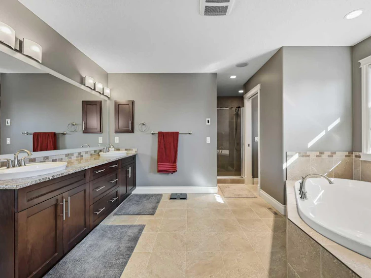 467 22 Avenue NE, Calgary, AB, T2E 1T8 - 16