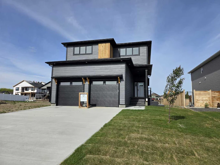 3036 21 Street, Coaldale, AB, T1M 0E9