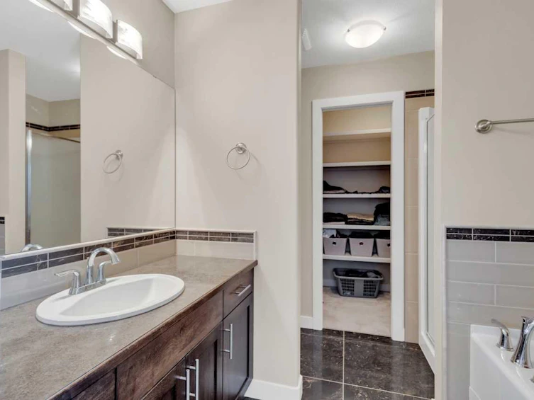 190 Viscount Drive, Red Deer, AB, T4R 0S2 - 21