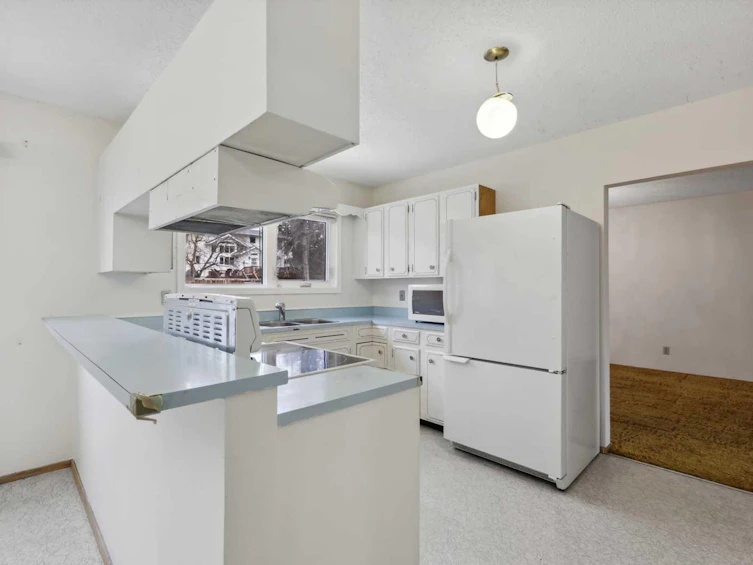 2236 Uxbridge Drive NW, Calgary, AB, T2N 3Z4 - 10