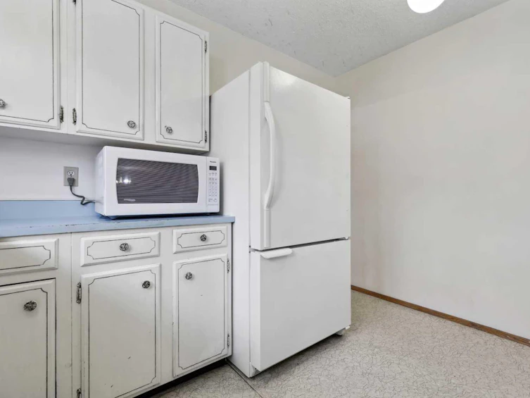 2236 Uxbridge Drive NW, Calgary, AB, T2N 3Z4 - 12