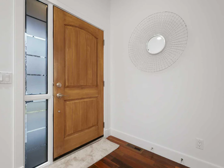 521 35 Street NW, Calgary, AB, T2N 2Z4 - 2