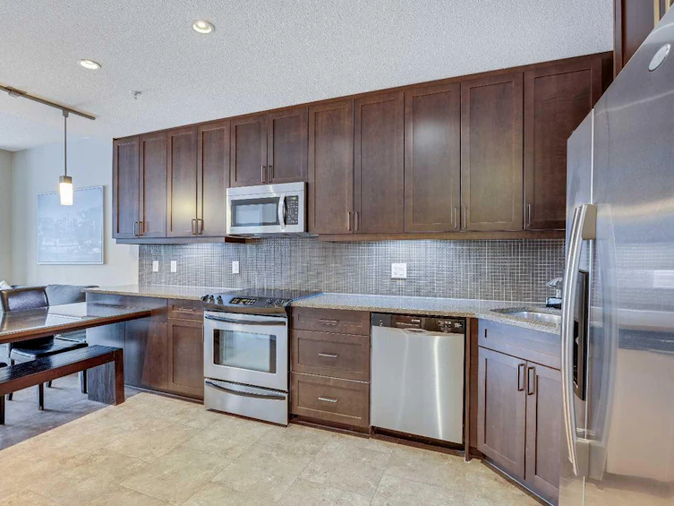 504-211 13 Avenue SE, Calgary, AB, T2G 1E1 - 4