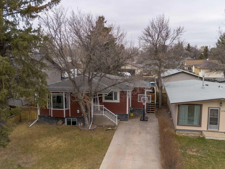 1706 22 Avenue, Coaldale, AB, T1M 1G2 - 2