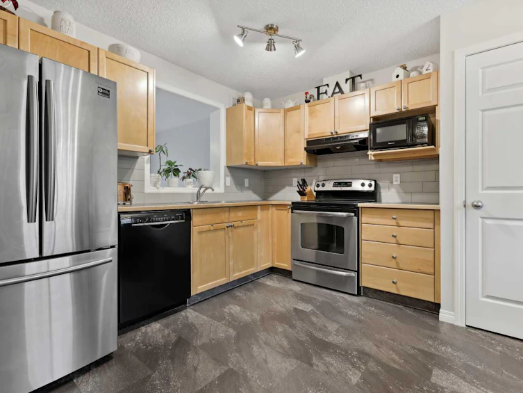 182 Everhollow Heights SW, Calgary, AB, T2Y 5B3 - 8