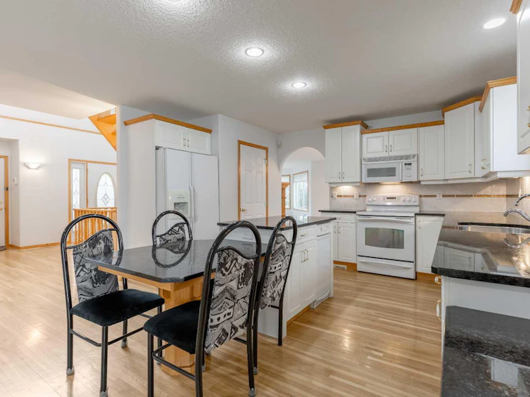 3019 48 Avenue S, Lethbridge, AB, T1K 7B3 - 13