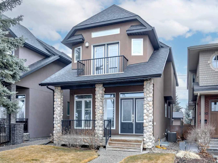 1732 50 Avenue SW, Calgary, AB, T2T 2W1