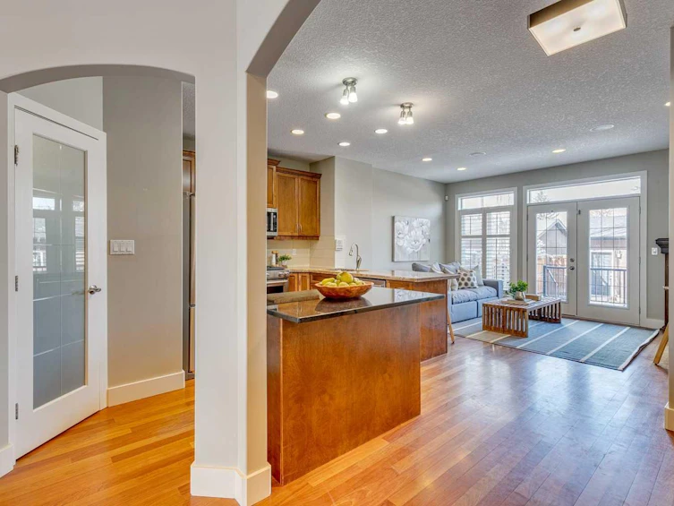 1732 50 Avenue SW, Calgary, AB, T2T 2W1 - 9