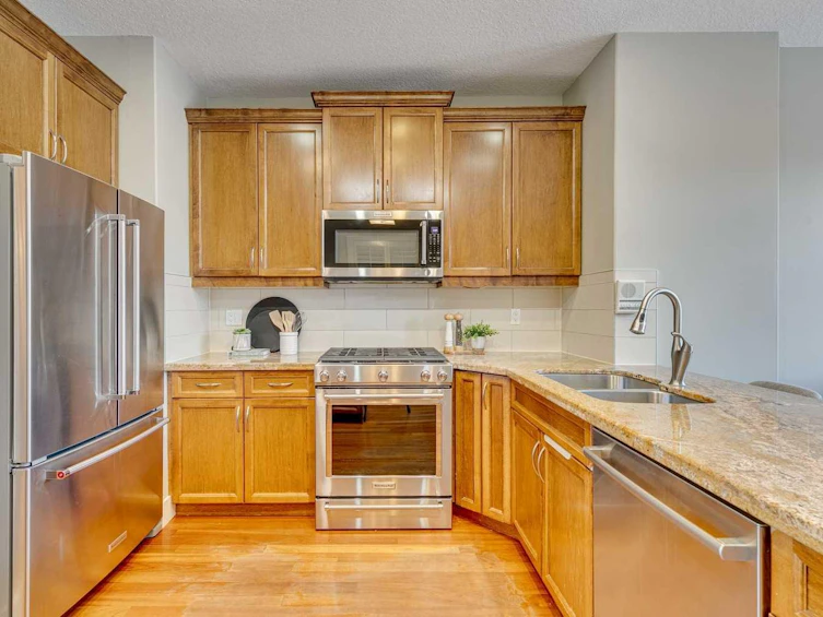 1732 50 Avenue SW, Calgary, AB, T2T 2W1 - 12