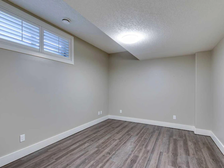 1732 50 Avenue SW, Calgary, AB, T2T 2W1 - 38