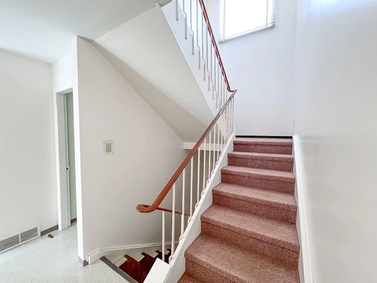 102 1 Avenue SE, Falher, AB, T0H 1M0 - 24