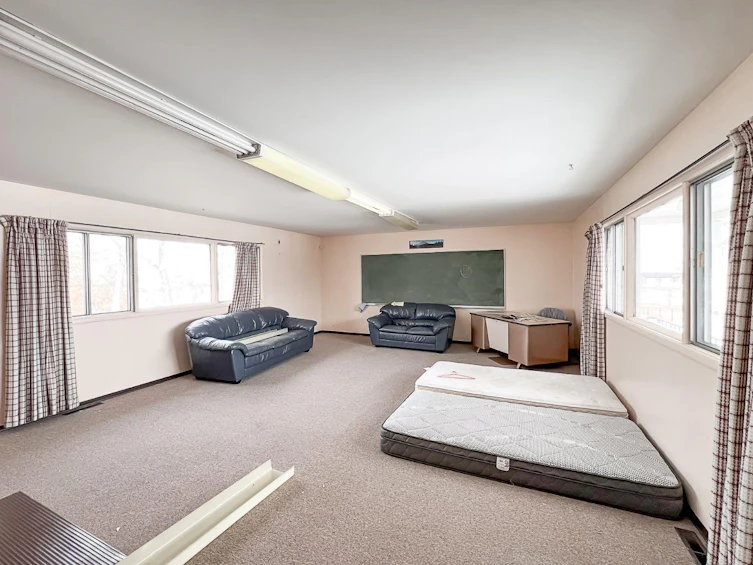 102 1 Avenue SE, Falher, AB, T0H 1M0 - 35