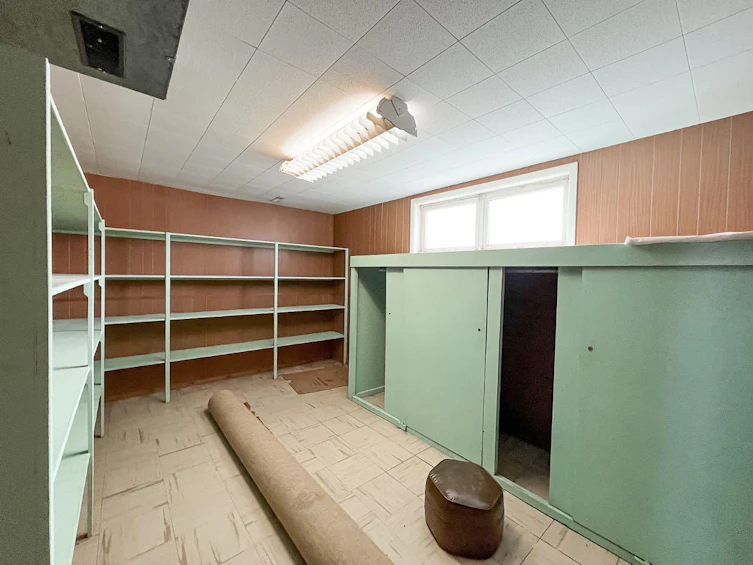 102 1 Avenue SE, Falher, AB, T0H 1M0 - 43