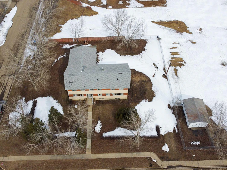 102 1 Avenue SE, Falher, AB, T0H 1M0 - 49