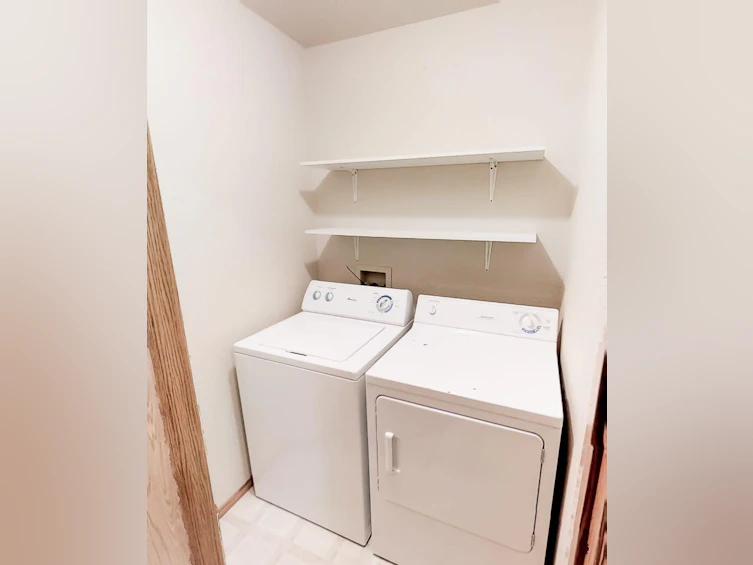 C-10029 105 Avenue, Grande Prairie, AB, T8V 1H2 - 3