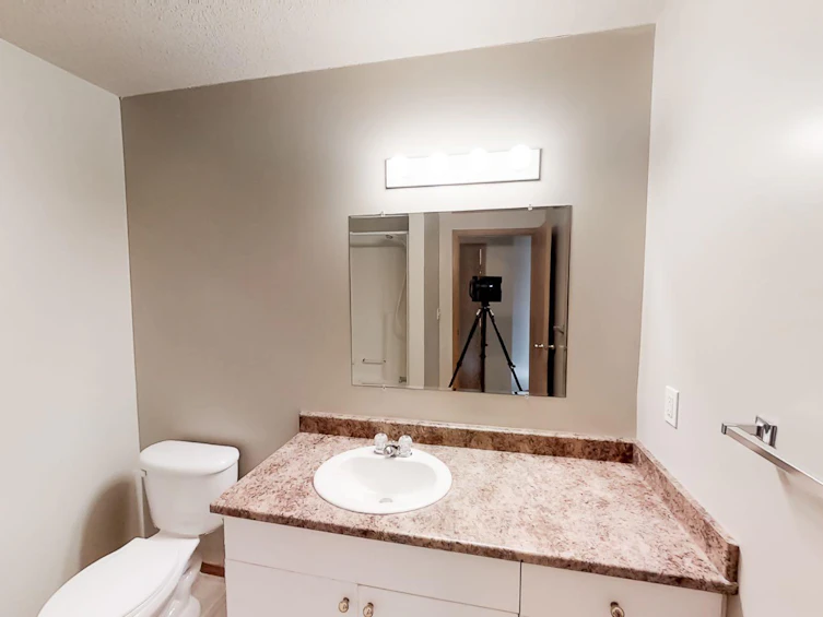 C-10029 105 Avenue, Grande Prairie, AB, T8V 1H2 - 11