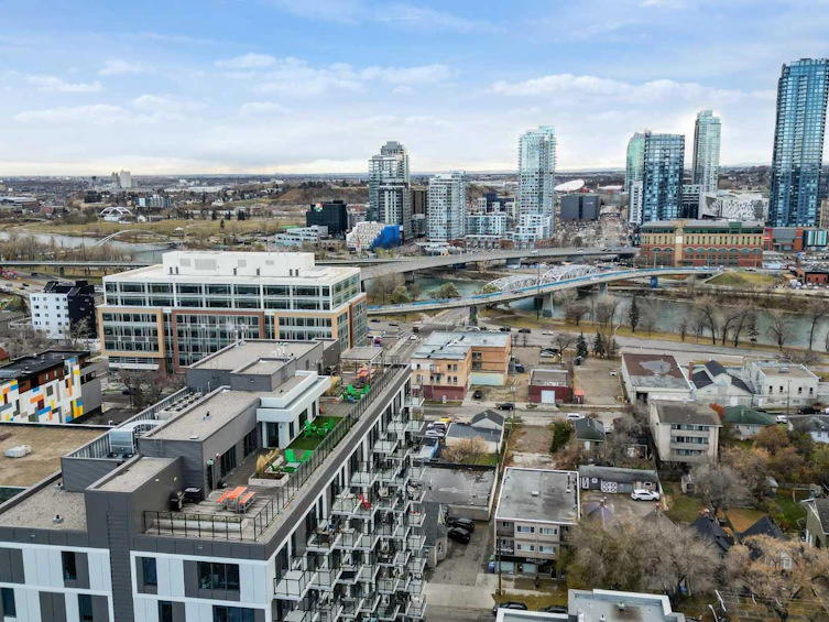 402-123 4 Street NE, Calgary, AB, T2E 8K3 - 4