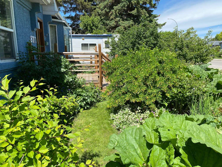 8111 34 Avenue NW, Calgary, AB, T3B 1P9 - 3