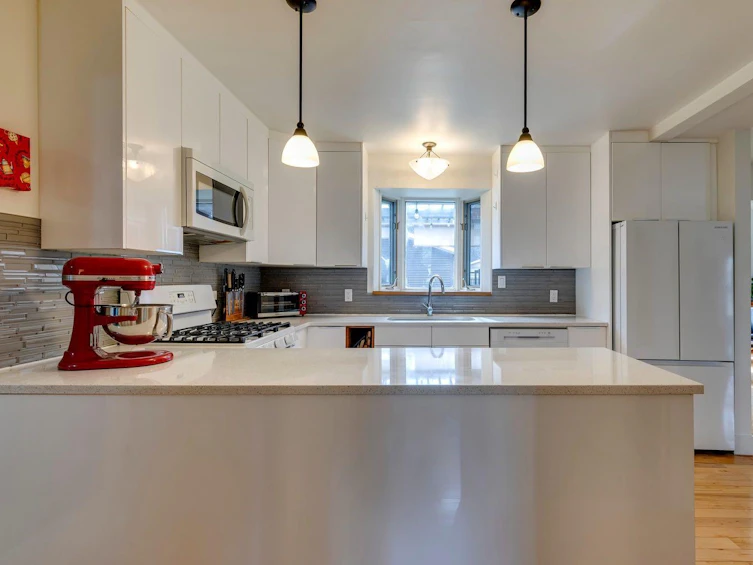 8111 34 Avenue NW, Calgary, AB, T3B 1P9 - 19
