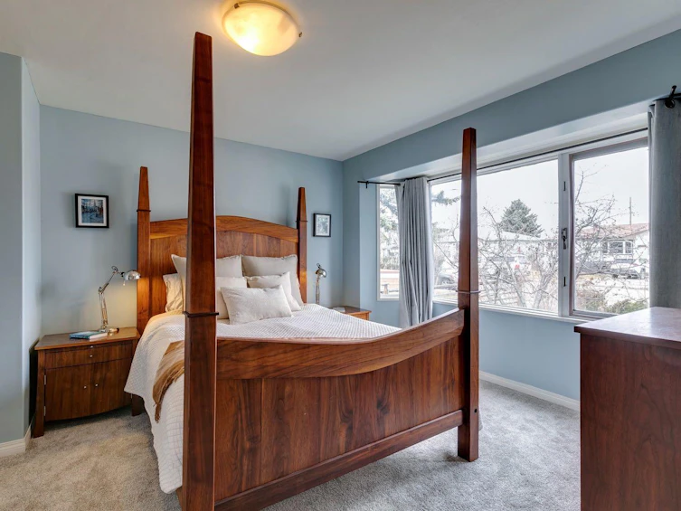 8111 34 Avenue NW, Calgary, AB, T3B 1P9 - 25