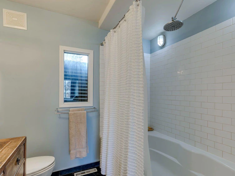 8111 34 Avenue NW, Calgary, AB, T3B 1P9 - 27