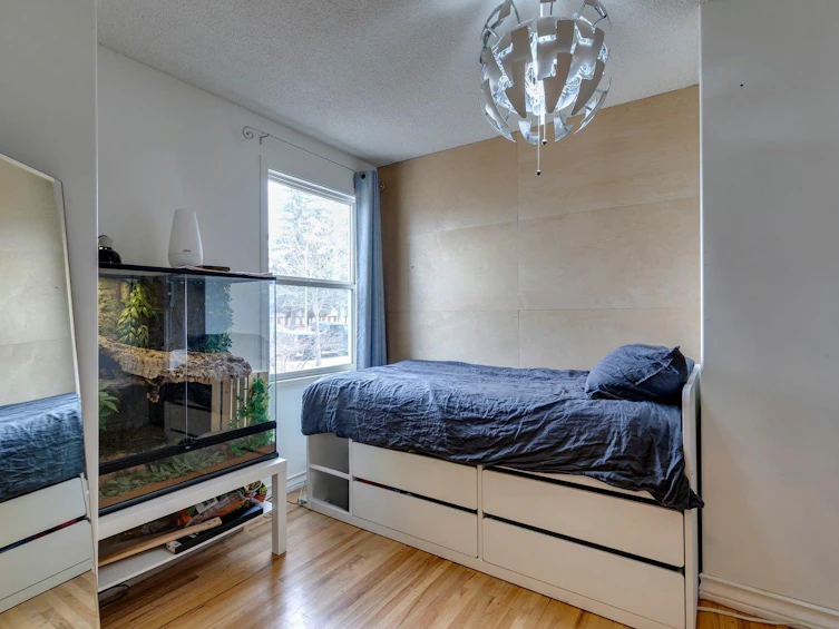 8111 34 Avenue NW, Calgary, AB, T3B 1P9 - 28