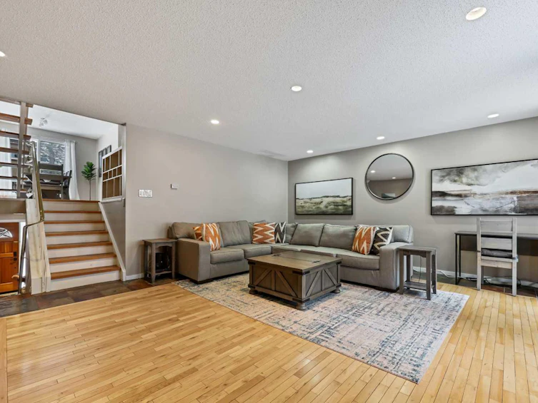 610-3130 66 Avenue SW, Calgary, AB, T3E 5K8