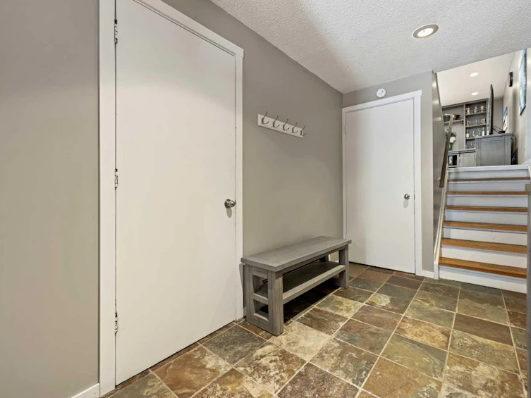 610-3130 66 Avenue SW, Calgary, AB, T3E 5K8 - 4