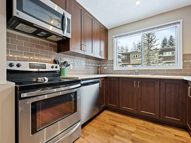 610-3130 66 Avenue SW, Calgary, AB, T3E 5K8 - 11