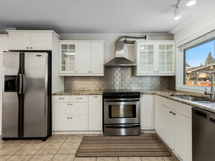 1067 Acadia Drive SE, Calgary, AB, T2J 0E4 - 7