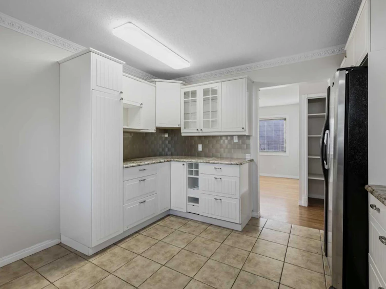 1067 Acadia Drive SE, Calgary, AB, T2J 0E4 - 8