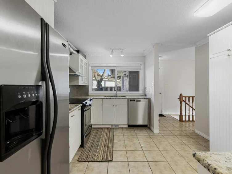 1067 Acadia Drive SE, Calgary, AB, T2J 0E4 - 10