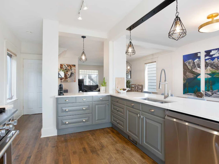 307 12 Avenue NW, Calgary, AB, T2M 0C8 - 7