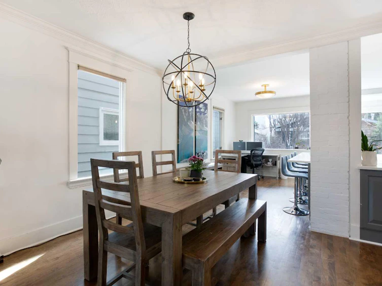 307 12 Avenue NW, Calgary, AB, T2M 0C8 - 12