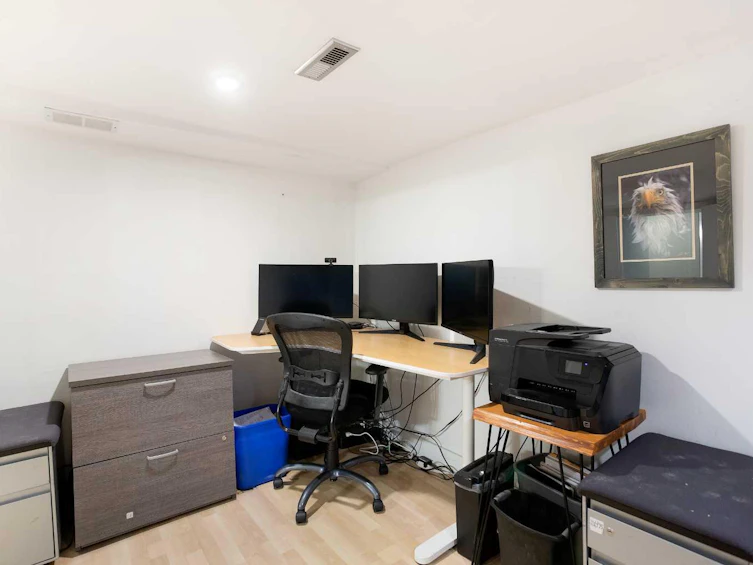 307 12 Avenue NW, Calgary, AB, T2M 0C8 - 29