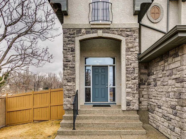 106 Cranleigh Way SE, Calgary, AB, T3M 0A1 - 2