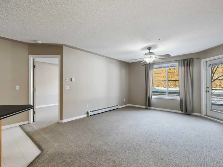 214-345 Rocky Vista Park NW, Calgary, AB, T3G 5K6 - 4