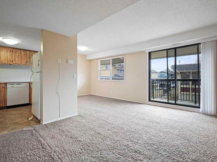 609-2200 Woodview Drive SW, Calgary, AB, T2W 3N6 - 2