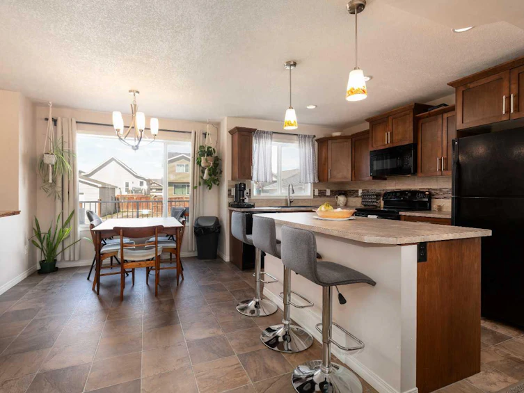562 Mary Cameron Crescent N, Lethbridge, AB, T1H 6V6 - 4