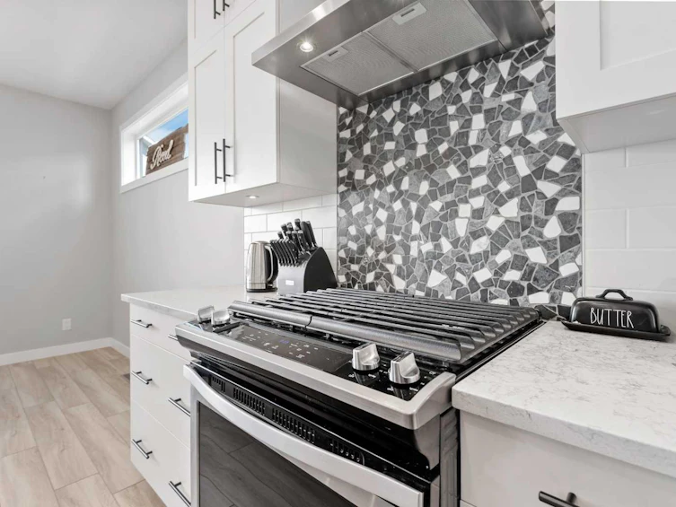 40 Ellington Crescent, Red Deer, AB, T4P 3E2 - 9
