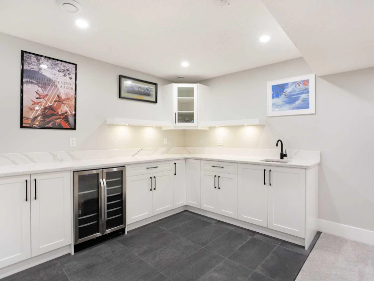 292 Carragana Crescent NW, Calgary, AB, T2L 1B1 - 29