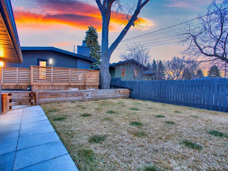 292 Carragana Crescent NW, Calgary, AB, T2L 1B1 - 40
