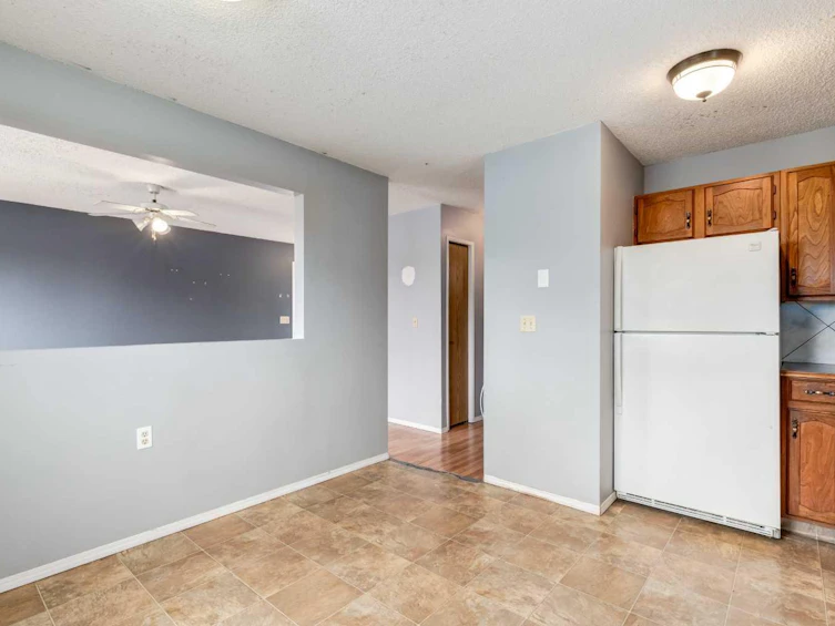 52 Abingdon Road NE, Calgary, AB, T2A 6X6 - 7