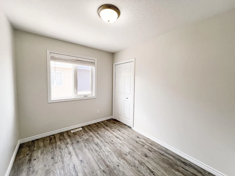 9212 94a Avenue, Grande Prairie, AB, T8V 6W5 - 15