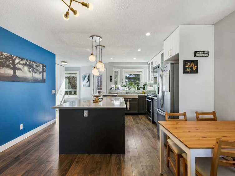 84 Riverside Crescent SE, Calgary, AB, T2C 3Y2 - 13