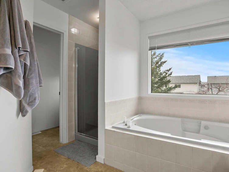 108 Riverwood Close SE, Calgary, AB, T2C 3Z5 - 32