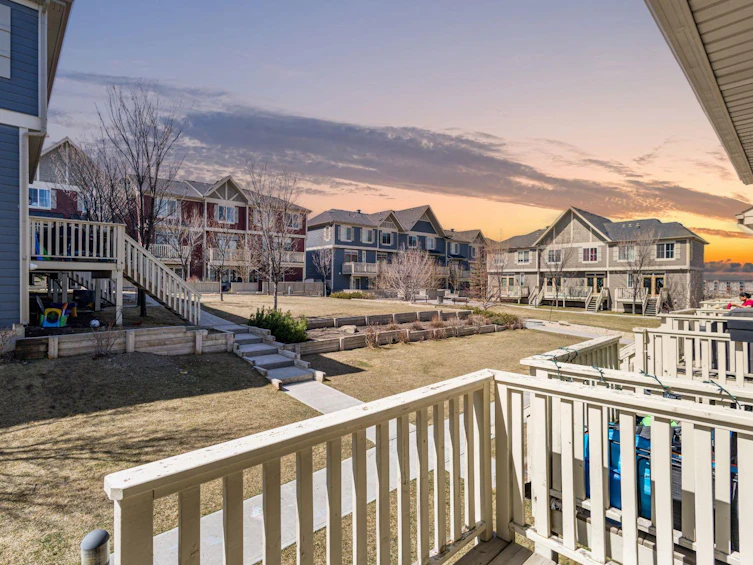53 Kinlea Way NW, Calgary, AB, T3R 0S2 - 2